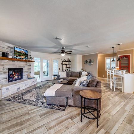 Charming Pet Friendly 4 Bdrm Home Mins To Main St And Wineries Φρέντερικσμπεργκ Εξωτερικό φωτογραφία