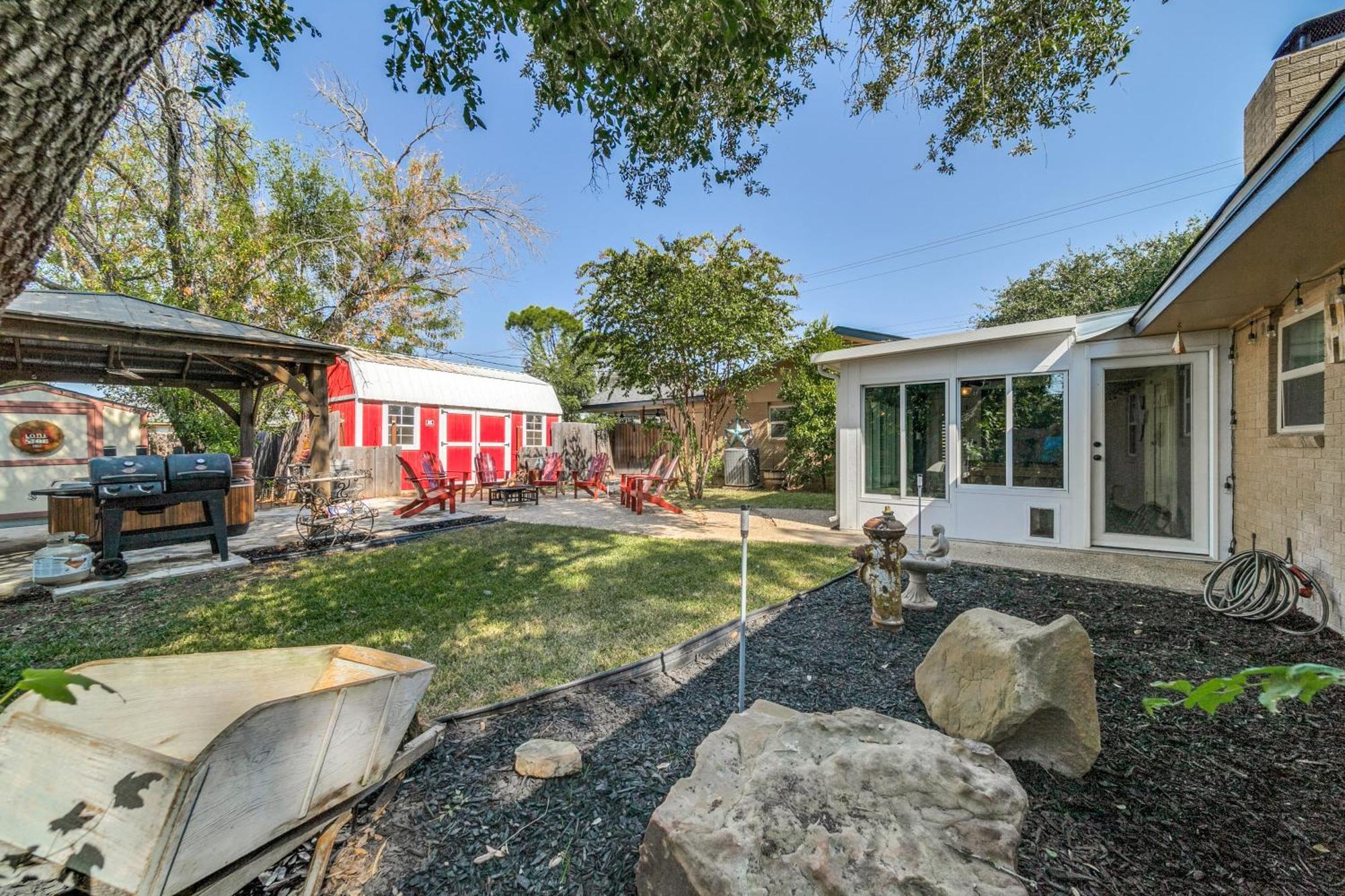 Charming Pet Friendly 4 Bdrm Home Mins To Main St And Wineries Φρέντερικσμπεργκ Εξωτερικό φωτογραφία